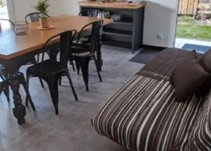 Semesterbostad Maison 5 Personnes Mansigné